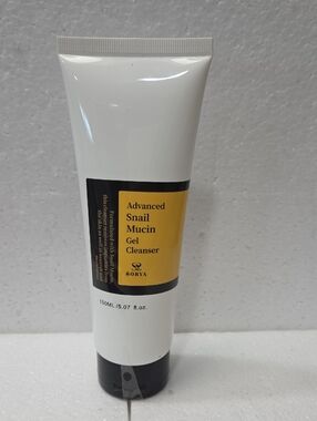 Advanced Snail Mucin Gel Cleanser - White